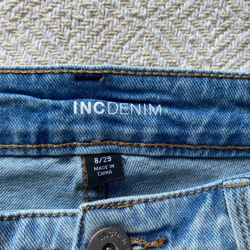 Size: 8 - Picture 3 of 4